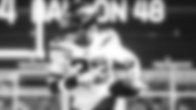 E_SZ5_1832-adams-thumb