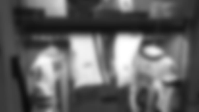 160809-favre-locker.jpg