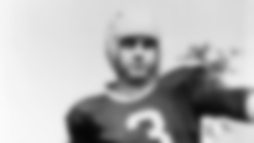 180521-PFHOF-tony-canadeo-2560