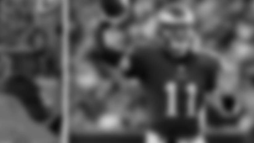 161126-five-key-matchups-rodgers-wentz-600.jpg