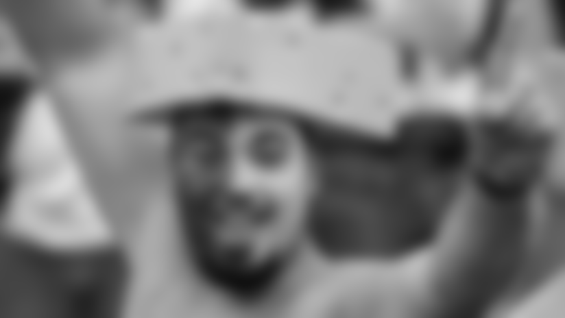 130402-fan-cheesehead-250.jpg