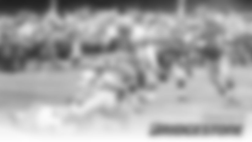 Take a look back in time at memorable photos from previous Packers-Giants matchups in New York.