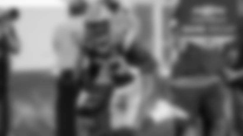 Aaron Rodgers returns to field, cornerbacks nab two INTs for TDs, tight ends enjoy productive night