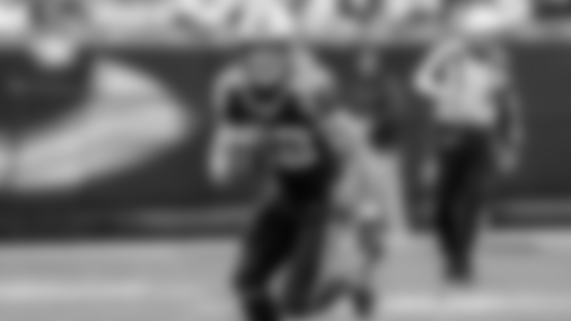 Christian McCaffrey sets NFL, Panthers records for receptions