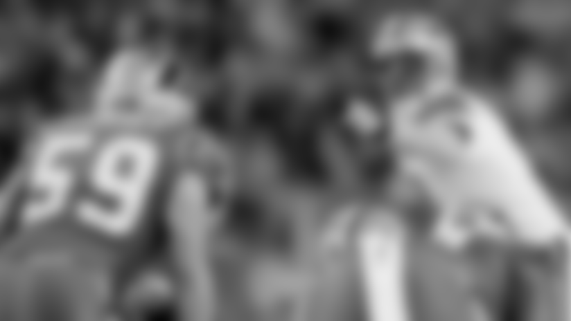 Kuechly on Brees: His ability to manipulate defenses is special