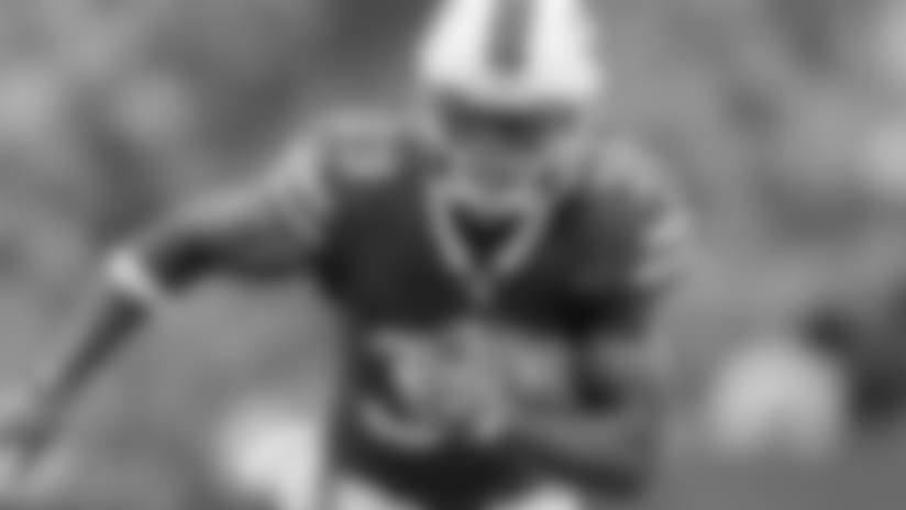 Panthers sign Travaris Cadet