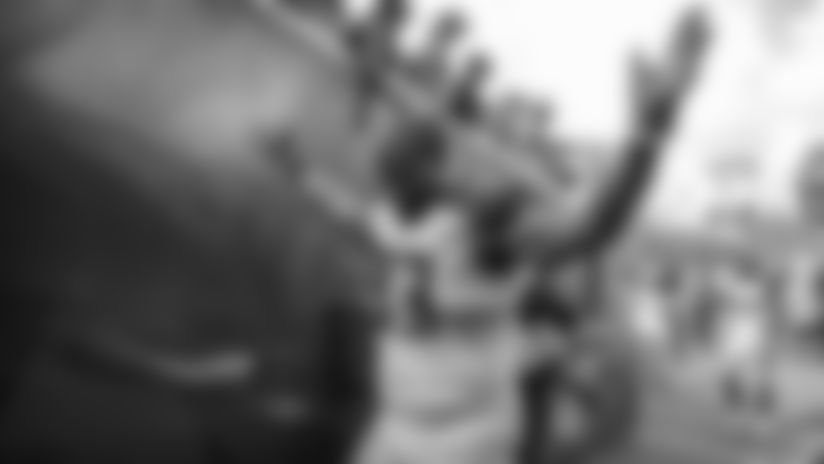 mccoy_bucs_tunnel