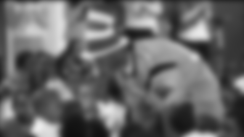 090310_moore_high_fives_AM.jpg