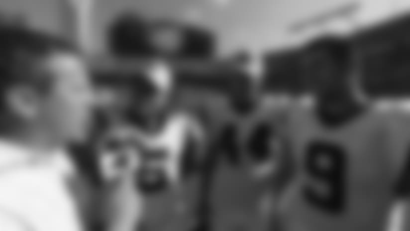 1-on-3: Specialists talk 63-yard game-winner