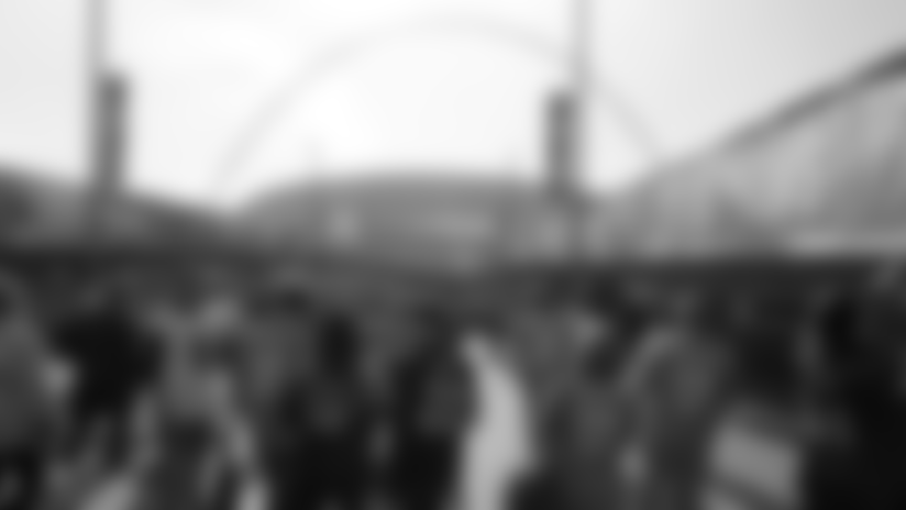 20151006-nfl-uk.jpg