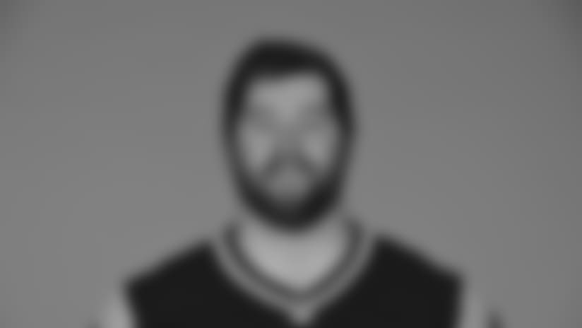 Joe Thuney.