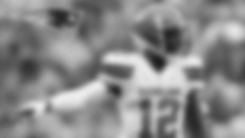 Ian Rapoport: Patriots closing in on trade for WR Josh Gordon on Monday