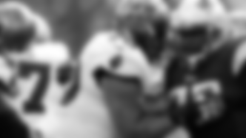 603-vince-wilfork-49ers.jpg