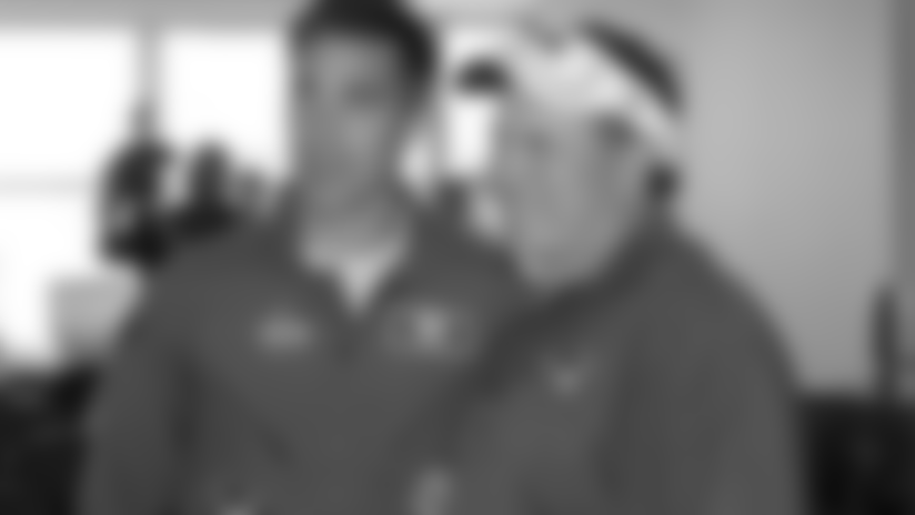 500x305-20120816-belichick-nasa.jpg