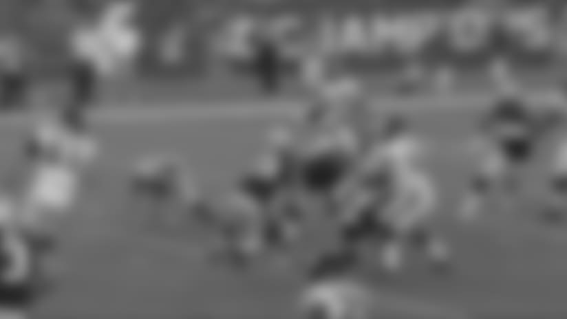 Highlight: Patriots pass rush sends Nick Foles into scramble mode before sack