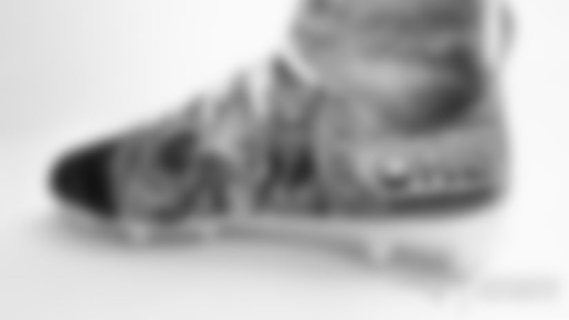 White_03