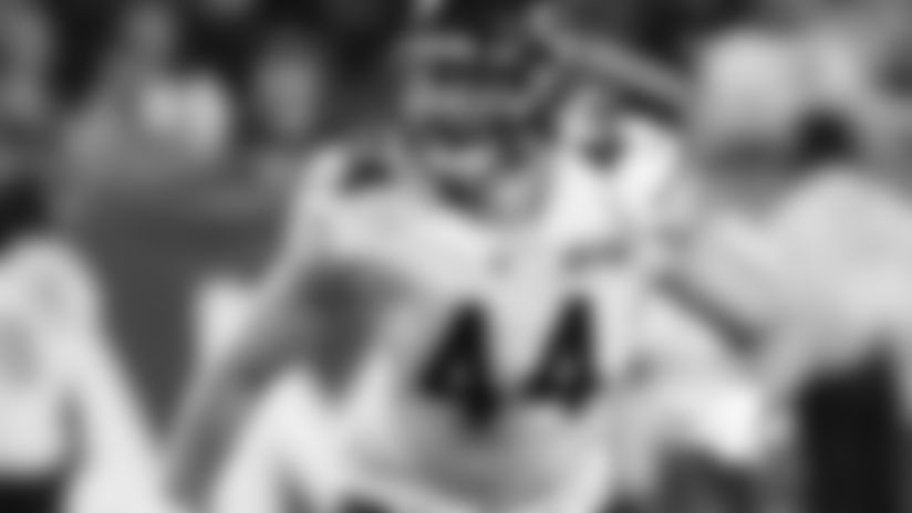 Chicago Bears linebacker Nick Kwiatkowski (44).