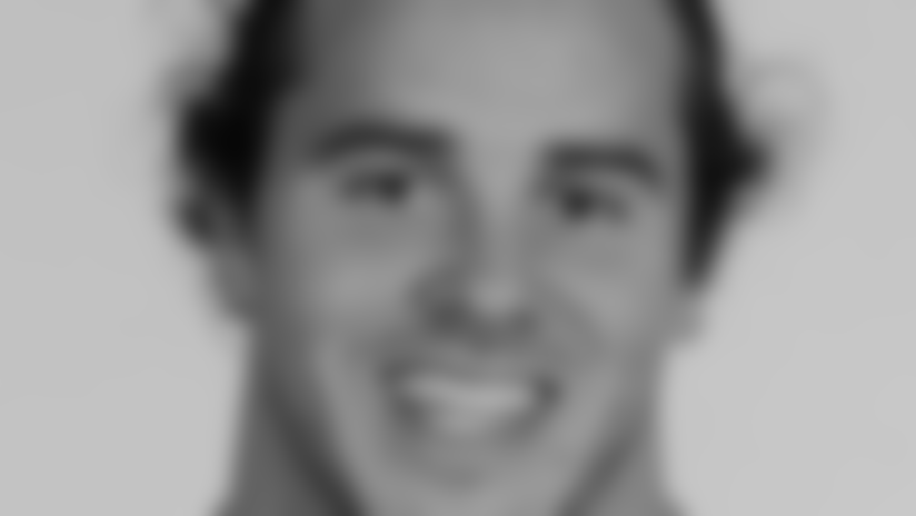 220x235-20120725-ventrone.jpg