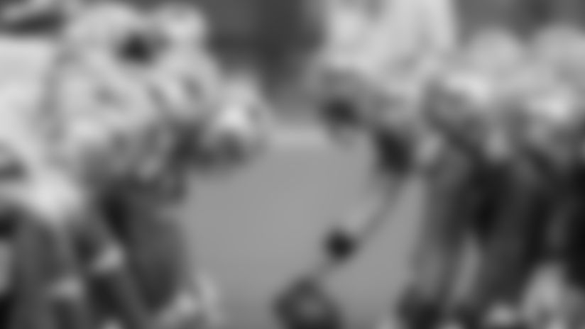 380-o-vs-d-lions-pre-20130822.jpg