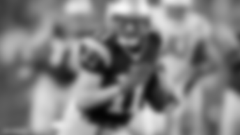 603-edelman-ap-action.jpg