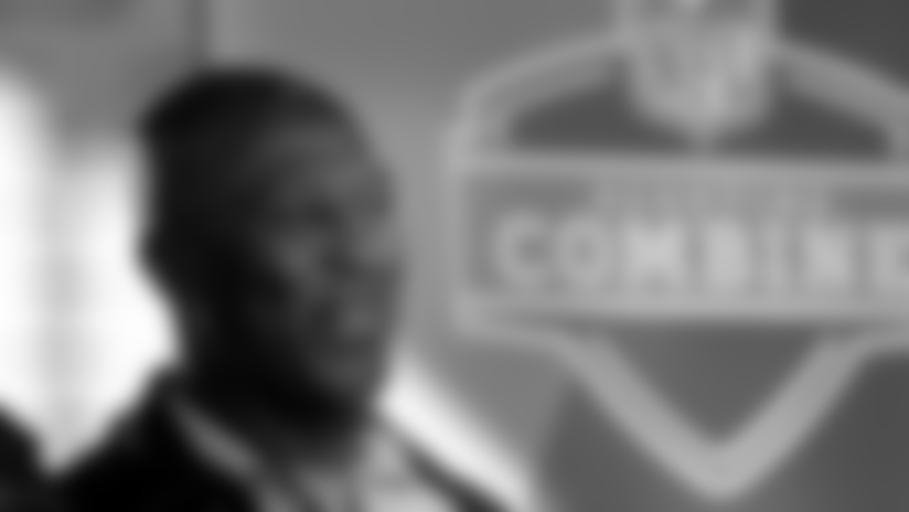 710x380-20150218-lovie-smith.jpg