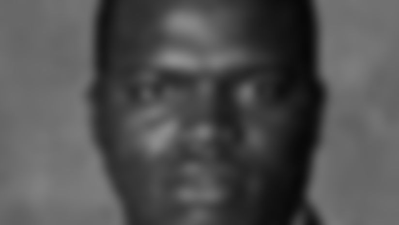 Anthony_Dixon.jpg