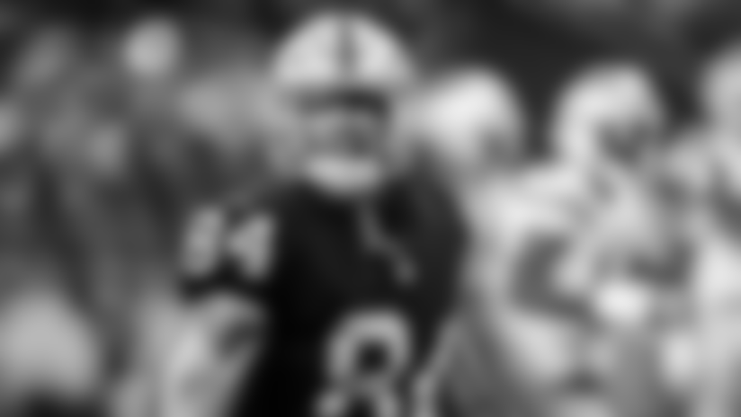 Raiders Adquieren Receptor Estrella