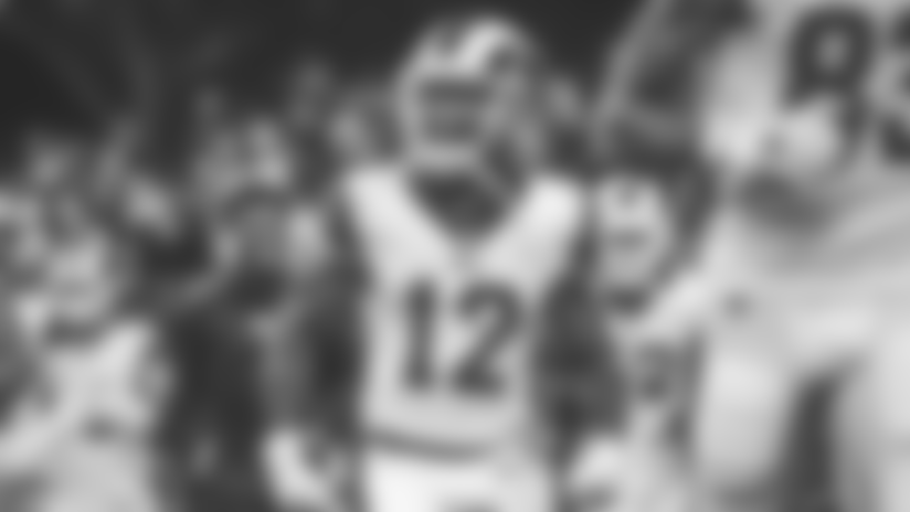 Goff drops deep ball in to Cooks for impressive 36-yard pickup