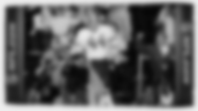 Super Bowl XVII: John Riggins 43-Yard TD Run