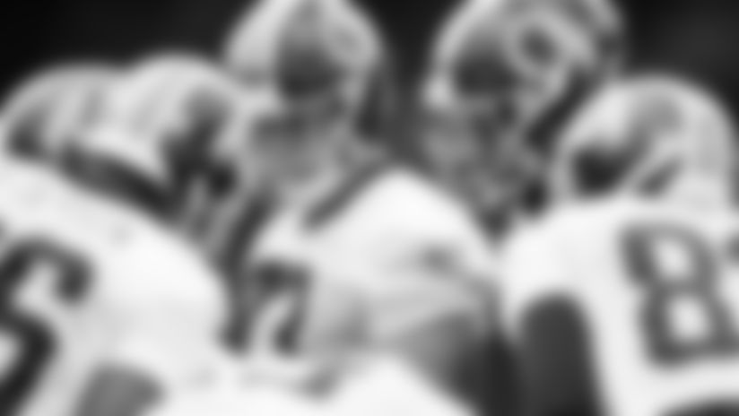 The Redskins center will lean on his experience playing guard in college and his versatility as an offensive lineman to switch positions against the Packers with Shawn Lauvao not available.