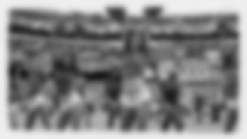 PHOTOS: Cheerleaders, Week 5 vs. Patriots