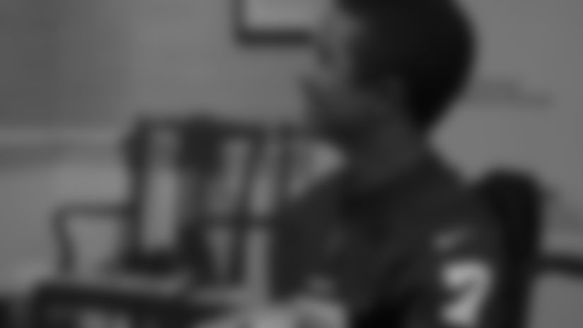 191127_Dwayne_Haskins_Visits_Hospital_V3.mp4