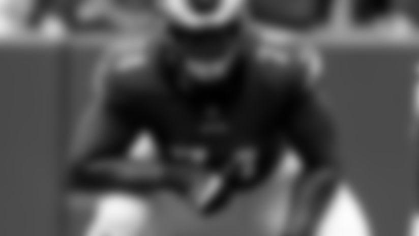 Veteran swing tackle adds depth to the offensive line