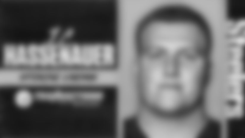The Steelers signed offensive lineman J.C. Hassenauer to a one-year contract on Monday