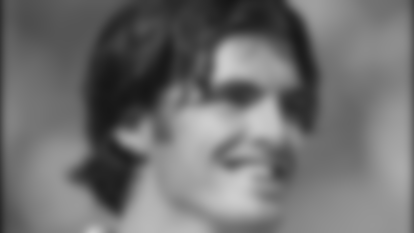 carr_portrait_titans101704.jpg