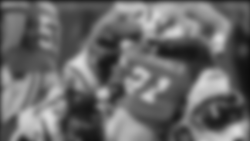 gang_tackle_lions091904.jpg