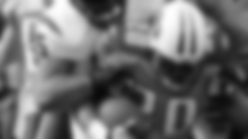 johnson_tackle121105.jpg