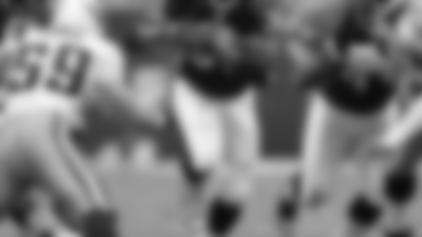dayne_hittinghole121006.jpg