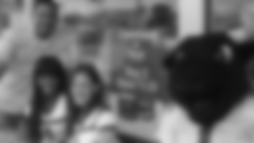 toro_cheerleaders022307.jpg