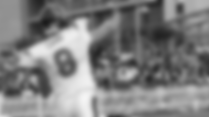 carr_night081605.jpg