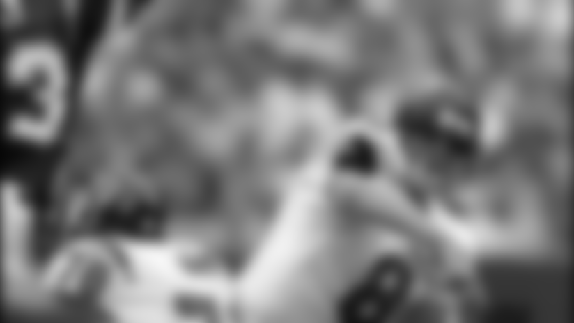 carr_chargers091204.jpg