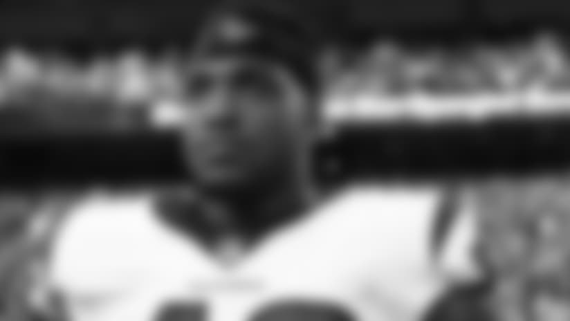 OLB, Davin Bellamy, 48