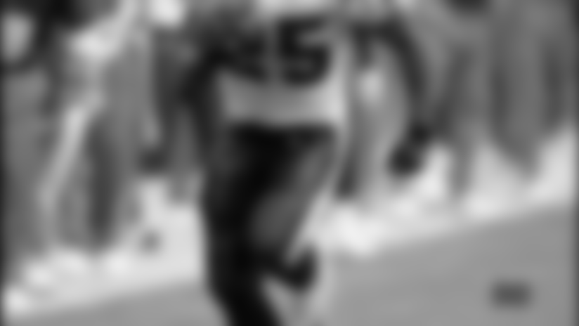 hollings_catch_chargers0913.jpg