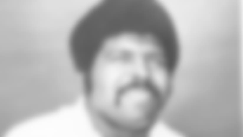 medium_romeo-crennel-cleveland-browns-03.jpg