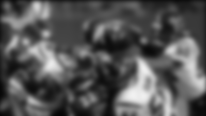 dunn_broncos082704.jpg
