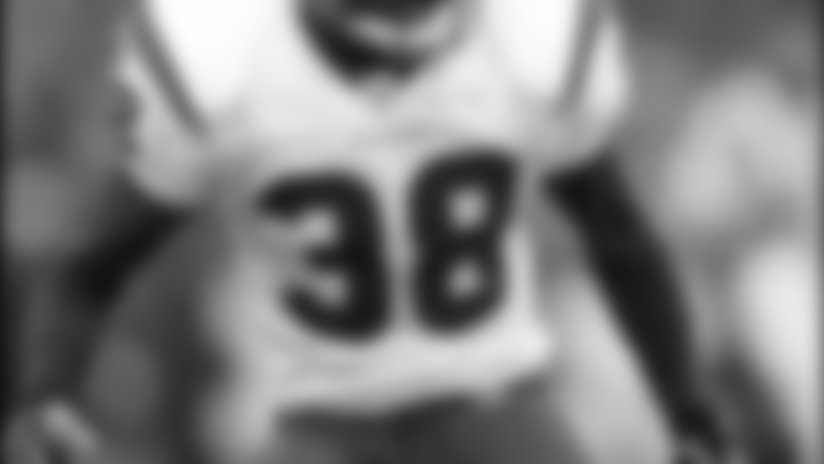faggins_bills111603.jpg