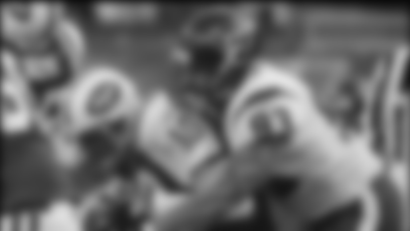 babin_sack_jets120504.jpg