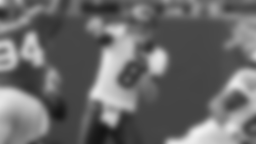carr_throws110506.jpg