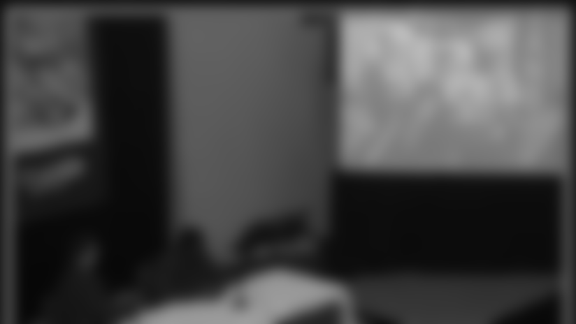 qb_awards_screen121603.jpg