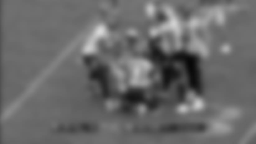 Can't-Miss Play: Dion Lewis Channels Beast Mode on 36-yard Run